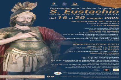 Statua di Sant'Eustachio, patrono di Acquaviva delle Fonti, raffigurato con armatura romana e attributi del santo martire