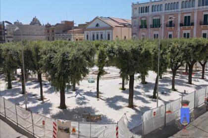Piazza Vittorio Emanuele II Acquaviva. Lavori in corso