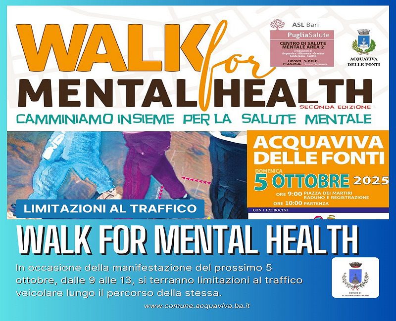 Partecipanti alla Walk for Mental Health Acquaviva lungo il percorso cittadino.