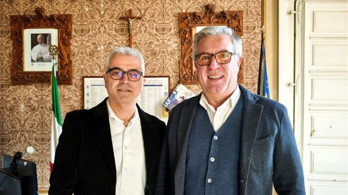 Angelo Maurizio assessore Acquaviva: 3 sfide decisive per la città 1 Angelo Maurizio assessore assieme al sindaco Marco Lenoci