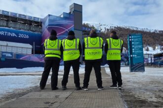 Squadra operativa della Vigilanza La Fonte in servizio a Livigno durante le Olimpiadi invernali 2026.
