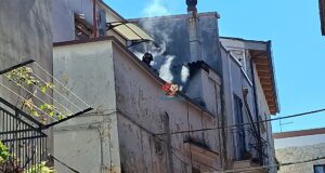 Intervento dei Vigili del Fuoco e Polizia Locale per l'incendio caldaia in via Sarra ad Acquaviva delle Fonti.