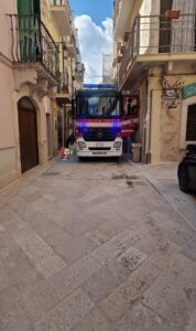 Intervento dei Vigili del Fuoco e Polizia Locale per l'incendio caldaia in via Sarra ad Acquaviva delle Fonti.