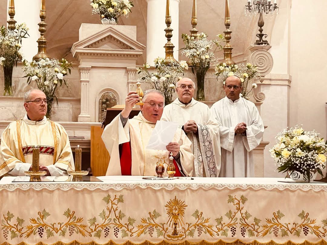 Celebrazione del 47° anniversario di sacerdozio di Don Peppino Pietroforte nella Chiesa di San Domenico ad Acquaviva delle Fonti.