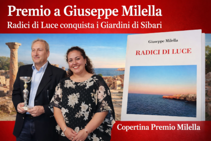 Radici di Luce: Giuseppe Milella conquista il Primo Premio ai Giardini di Sibari 3 Giuseppe Milella con il premio letterario per Radici di Luce ai Giardini di Sibari a Roseto Capo Spulico