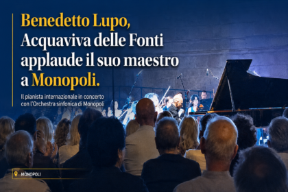 Benedetto Lupo incanta Monopoli, applausi per il pianista di Acquaviva delle Fonti 8 Il maestro Benedetto Lupo al pianoforte durante il concerto di Mozart a Monopoli di fronte alla Cattedrale.
