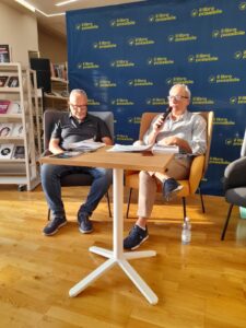 Presentazione del libro di Giuseppe Milella al Libro Possibile a Polignano a Mare con il critico Mimmo Morgese.