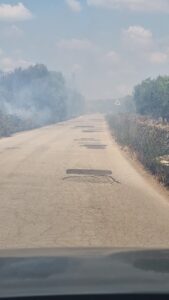 Incendio sulla SP20 ad Acquaviva